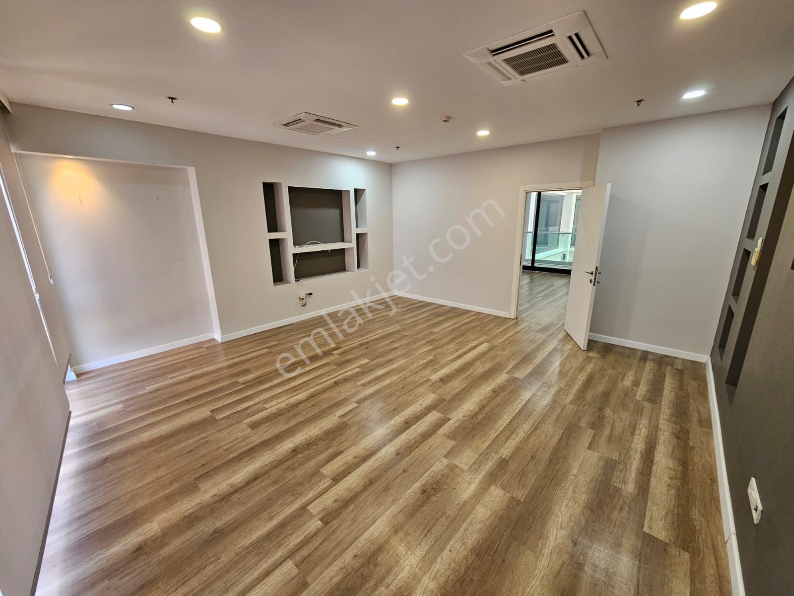 Maltepe Ofistanbul Plaza 1+1 İskanlı 77m2 Brüt/57m2 Net Satılık Ofis - Görsel 24