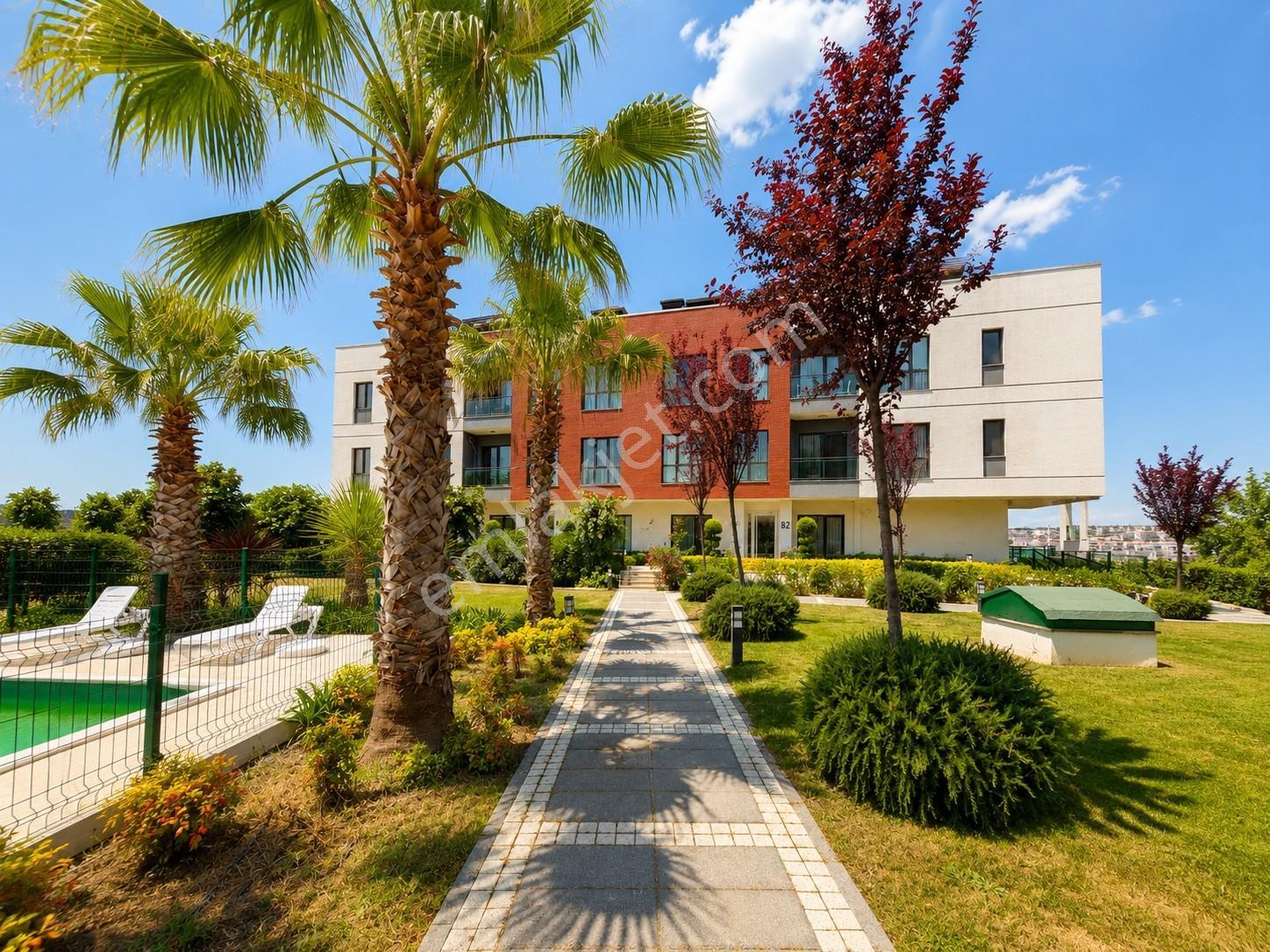 Beylikdüzü'nün En Gözde Sitesinde Satılık Lüks Ara Kat 3+1 - Görsel 34