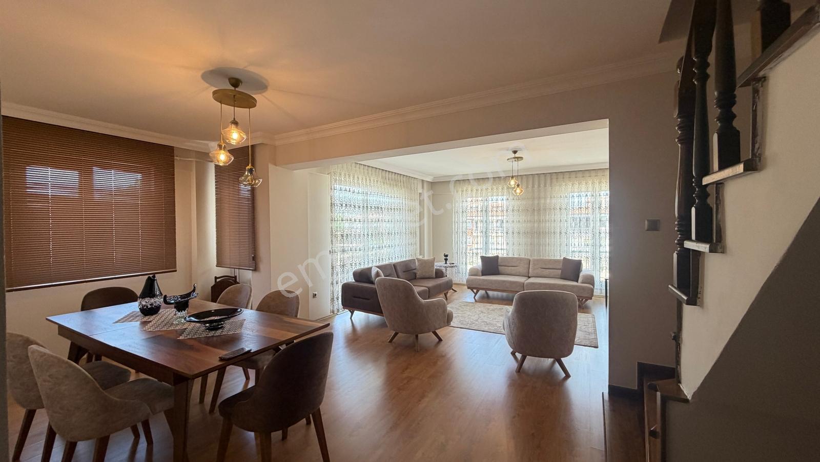 C21 İz Mehmet Çakar'dan Serdivan'da Kiralık Çatı Dubleks Daire - Görsel 17
