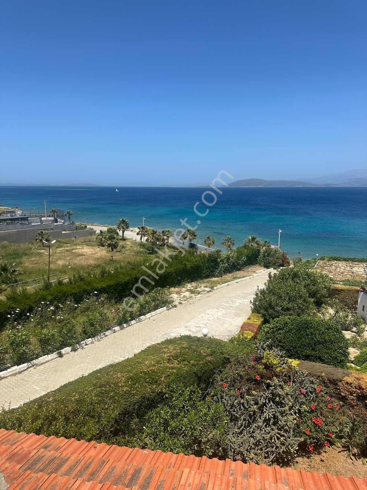 Çeşme'de Site İçinde Deniz Manzaralı 4+1 Villa - Görsel 4