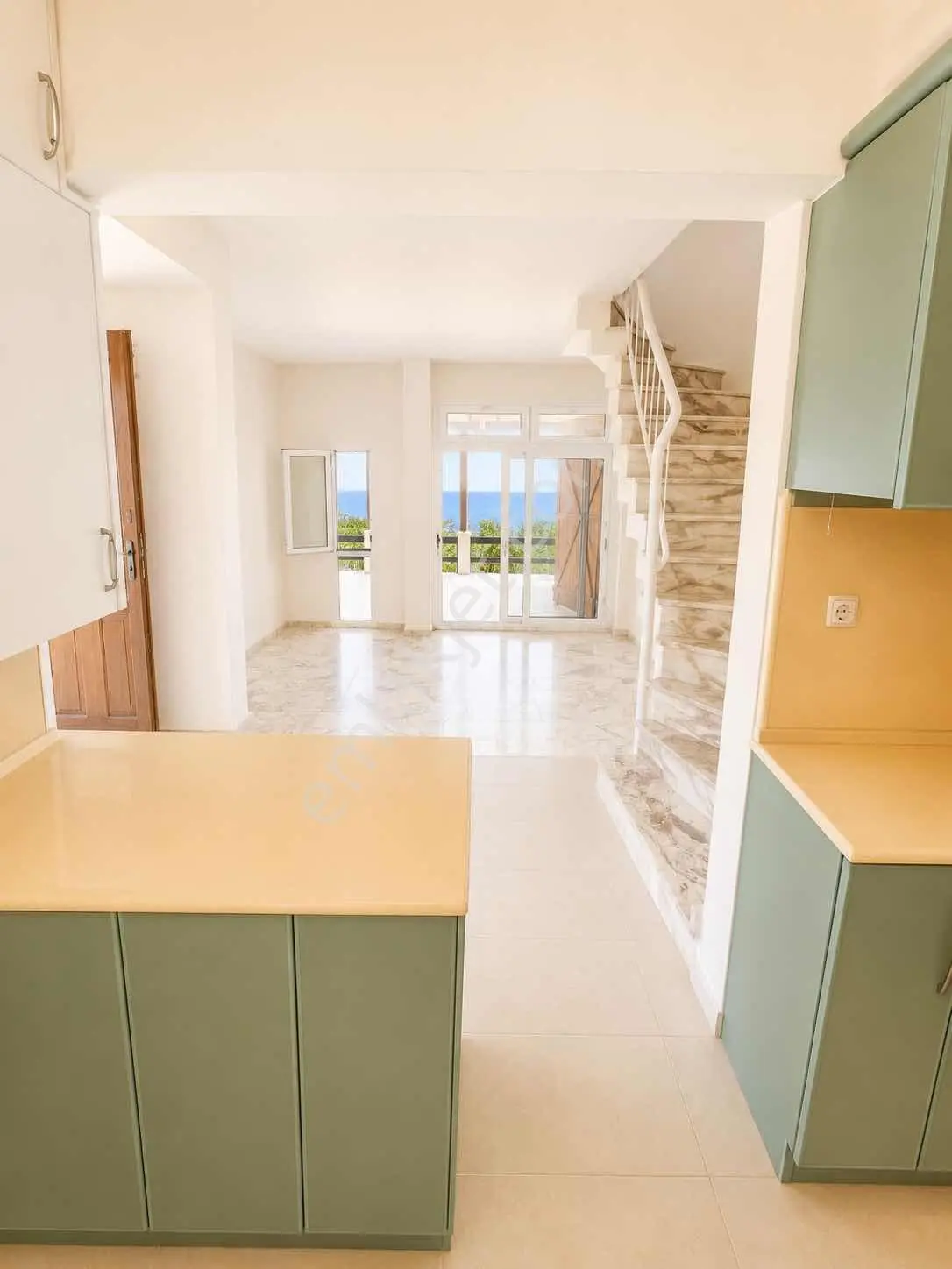 Çeşme'de Site İçinde Deniz Manzaralı 4+1 Villa - Görsel 5