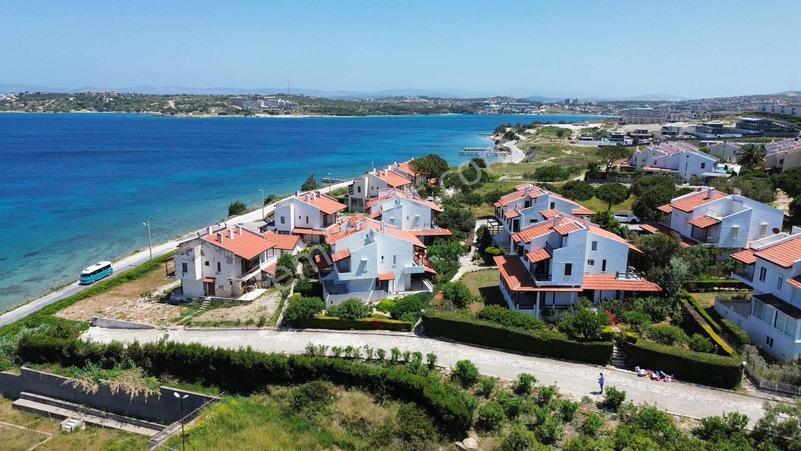 Çeşme'de Site İçinde Deniz Manzaralı 4+1 Villa - Görsel 21