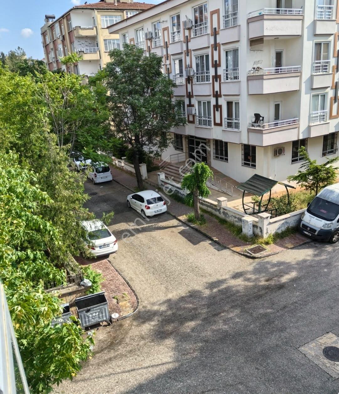 Kavaklık Mah'de Satılık 3. Kat 2+1 120 M2 Geniş Bakımlı Daire - Görsel 4