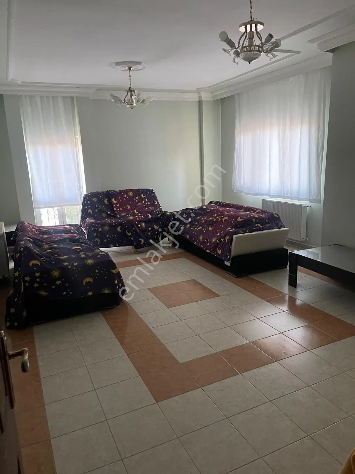 Acil Satılık Dağetegi Yeşil Urfa Evlerinde 4+1 Ara Kat