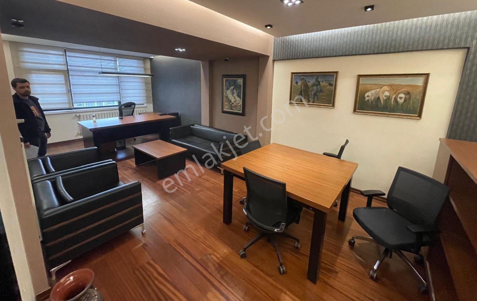 Tunalı Hilmi'de 100.000₺ Kira Getırısı Satılık 6+1 Dubleks Ofis - Görsel 5
