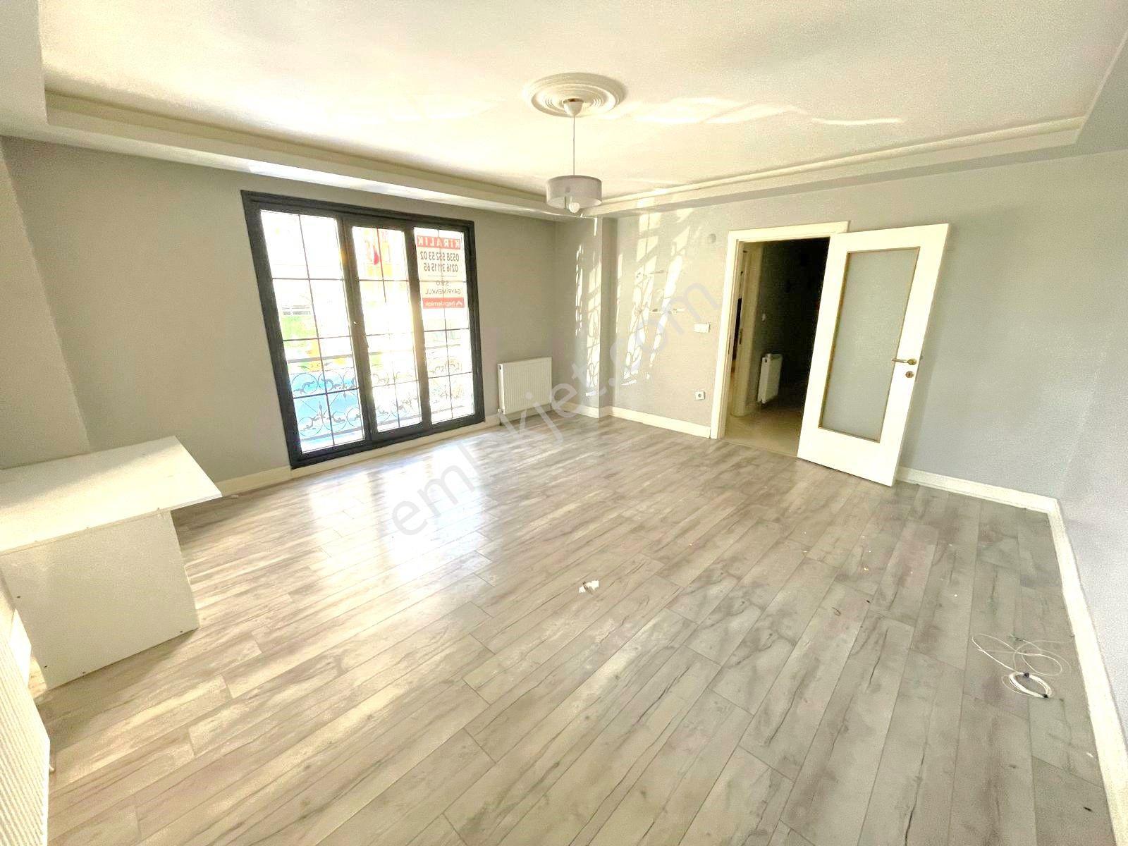 Satılık Butik Site İçin De 2+1 İskanlı Ters Dubleks 90 M2 Konumu Güzel - Görsel 9