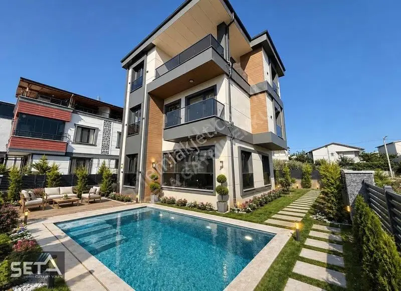 ▃▅▇seta Grup▇▅▃ Yeniçiftliğin Göz Bebeği Havuzlu Lüks Villa