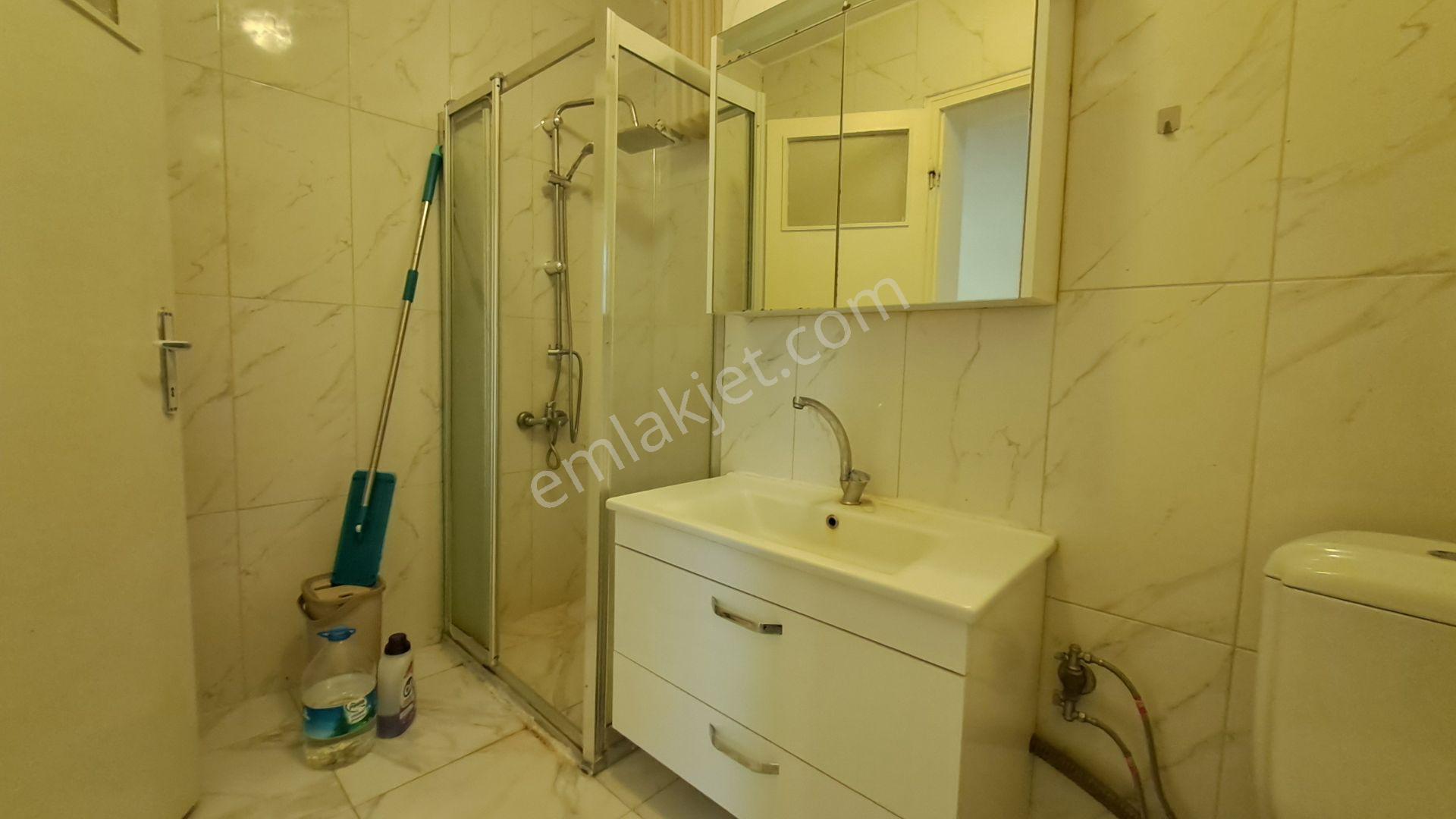 Çankaya Nilgün Sokak'ta Üst Kat 3+1 Kombili Otoparklı Kiralık Daire - Görsel 10