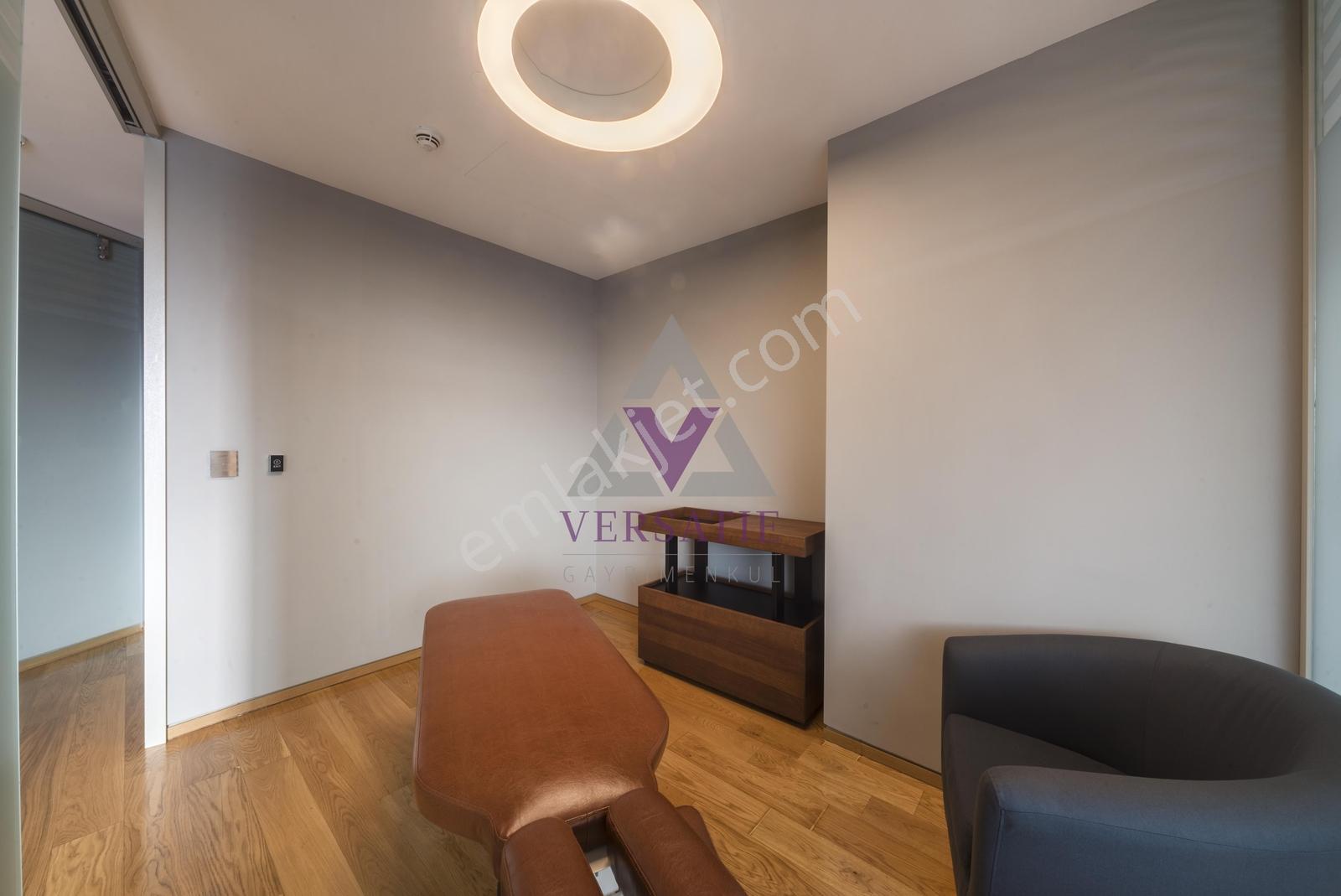 Zorlu Center Kiralık 198 M2 Avantajlı Şık Ofis 4 Bölüm - Görsel 13