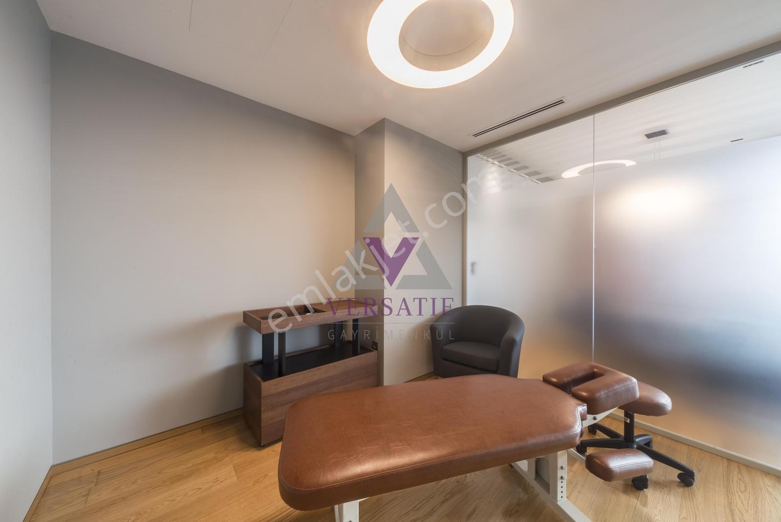 Zorlu Center Kiralık 198 M2 Avantajlı Şık Ofis 4 Bölüm - Görsel 12
