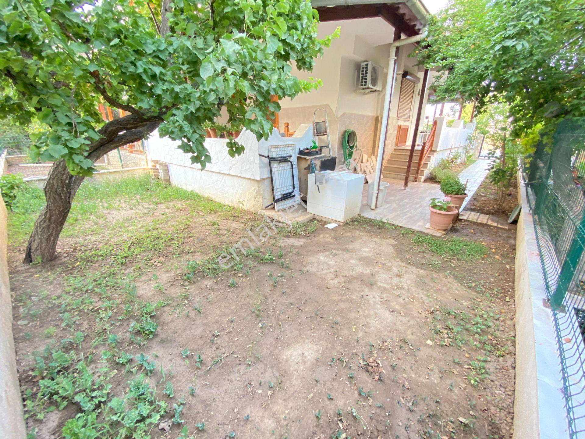 Seferihisar Meltem Tur Sitesi’nde Denize 350m, Havuzlu, 4+1 Müstakil Tadında Villa!la - Görsel 2