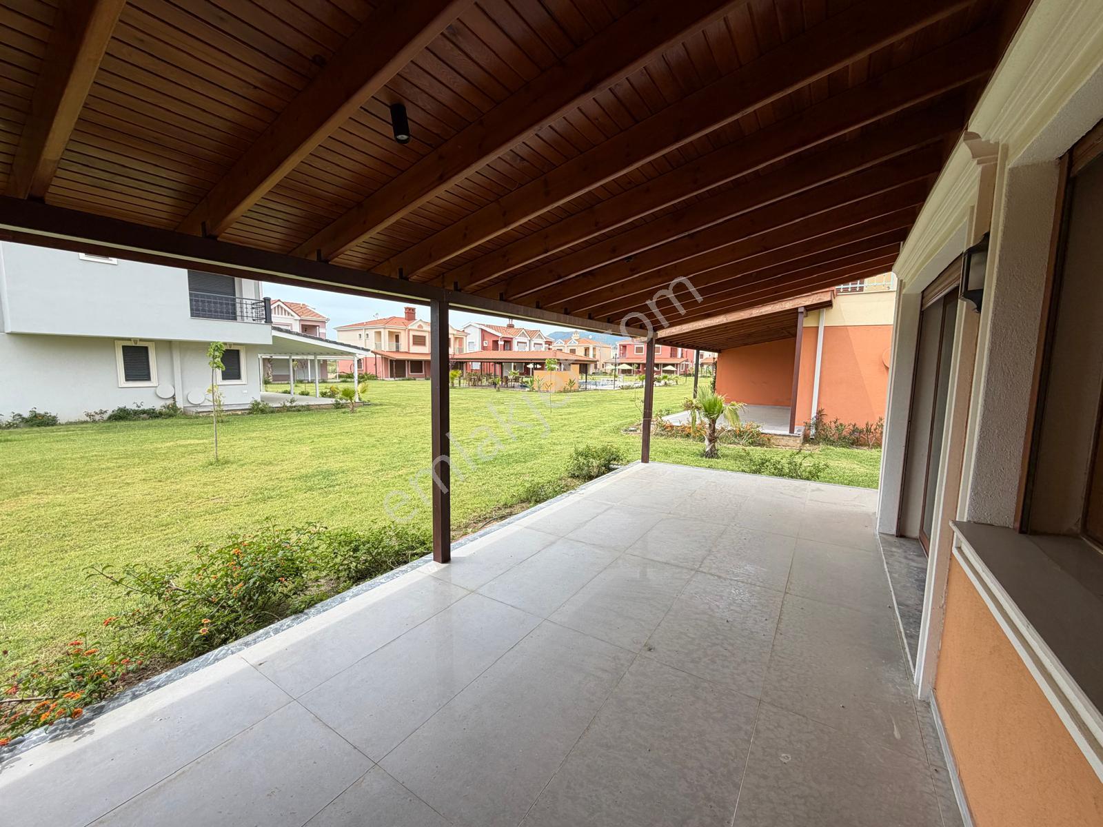 İzmir Gümüldür'de Havuzlu Site İçerisinde Satılık Villalar - Görsel 5
