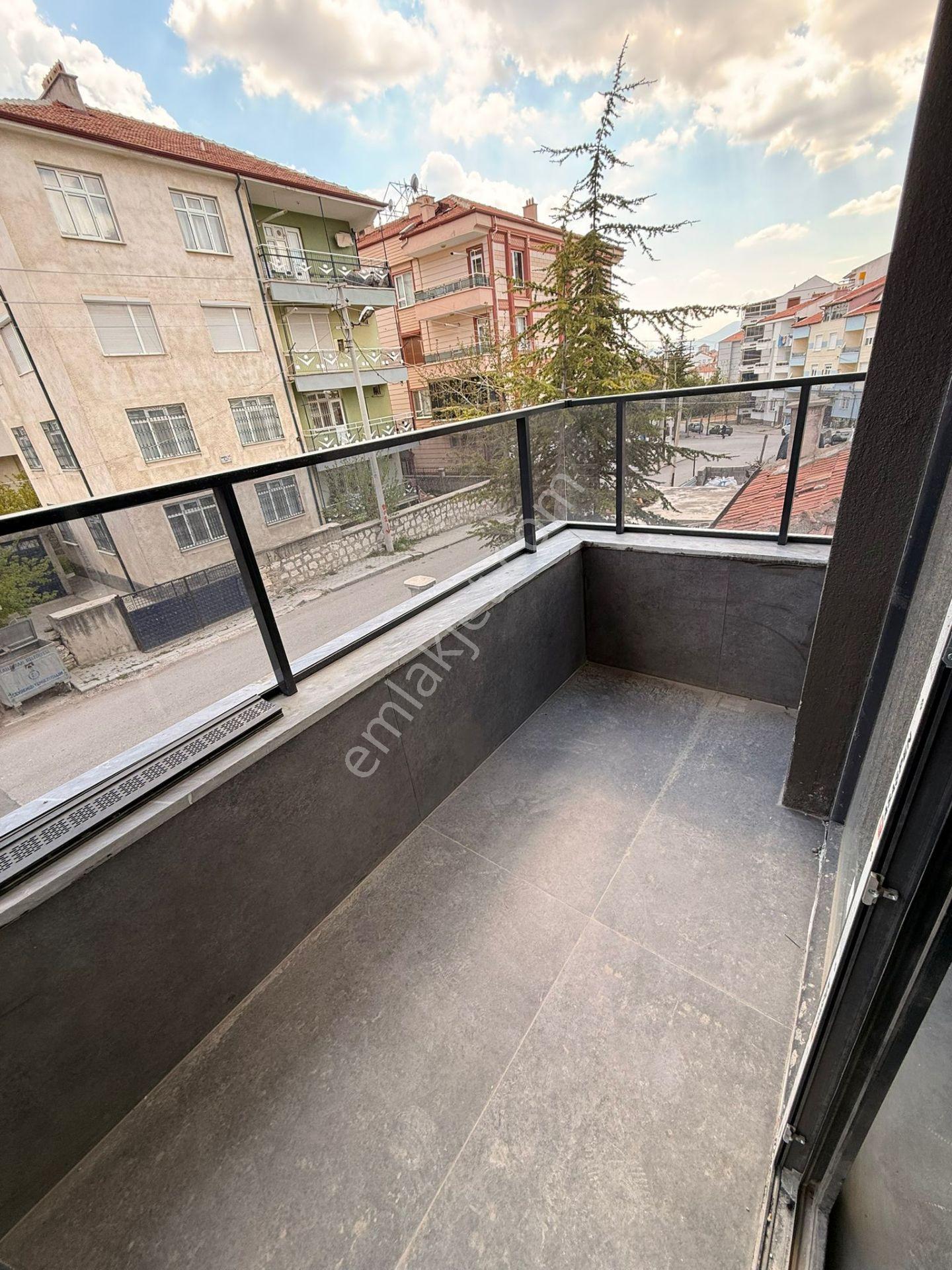 Koçakdede Mah. Selçuklu Hastane Yakını Bireysel Garajlı Sıfır Satılık Lüx Daire - Görsel 25