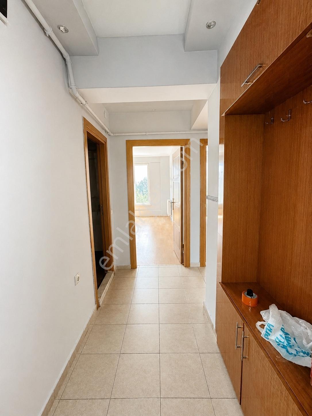 Kumlubel Mahallesinde İçi Özenle Yenilenmiş Kiralık 2+1 Daire - Görsel 17