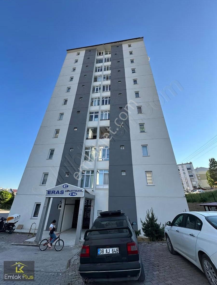 Sivas Eras Sitesi'nde Satılık 3+1 Fırsat Daire