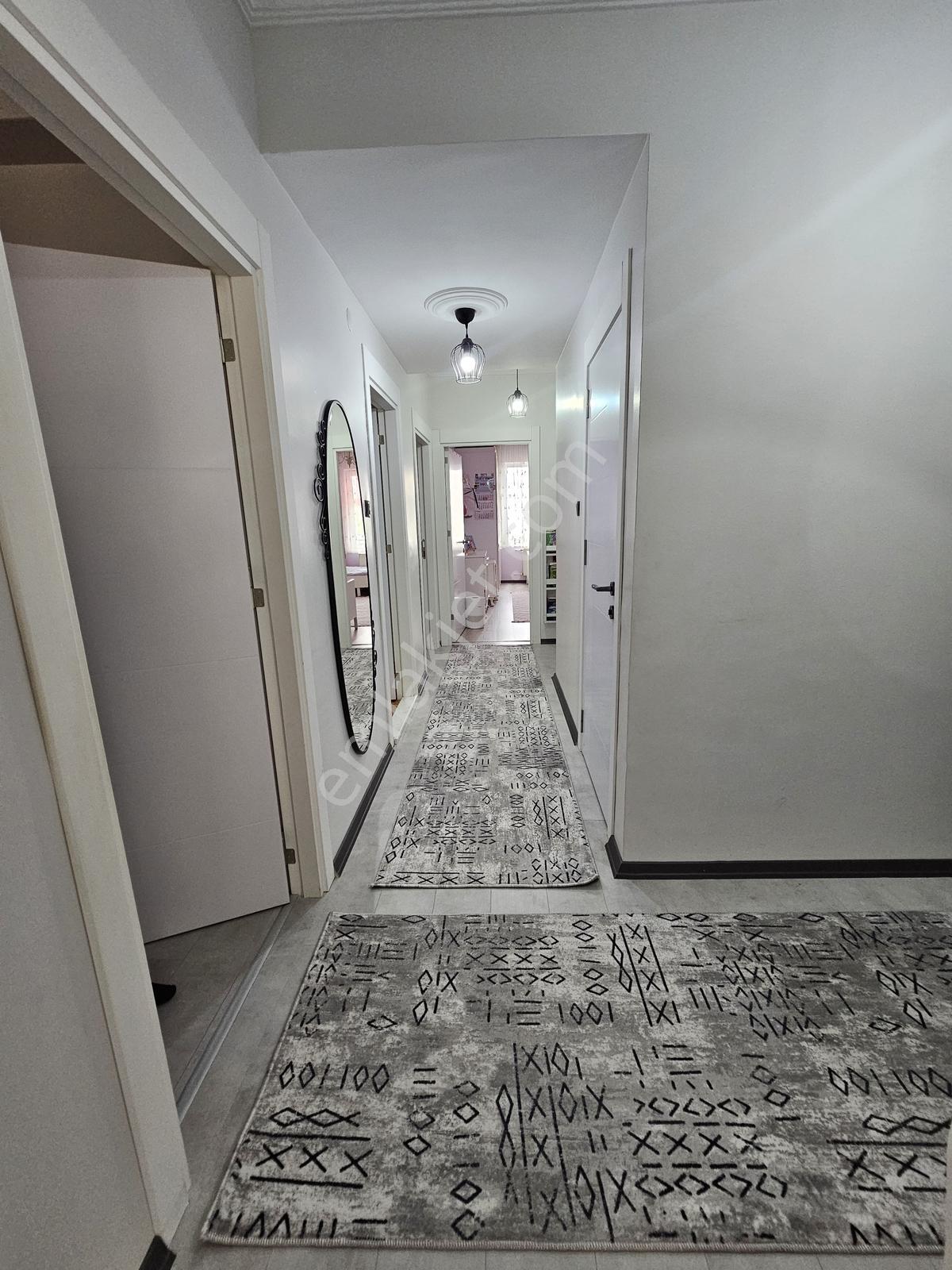 Merkezi Konum, Geniş Alan Ve Ulaşım Avantajlı Modern Daire - Görsel 22