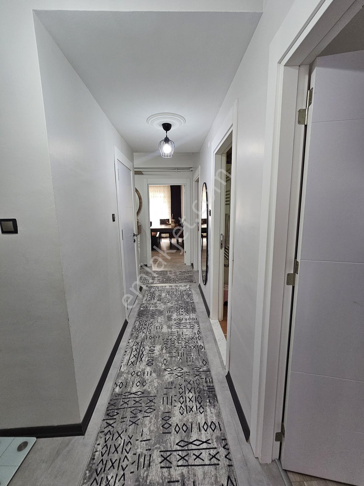 Merkezi Konum, Geniş Alan Ve Ulaşım Avantajlı Modern Daire - Görsel 6