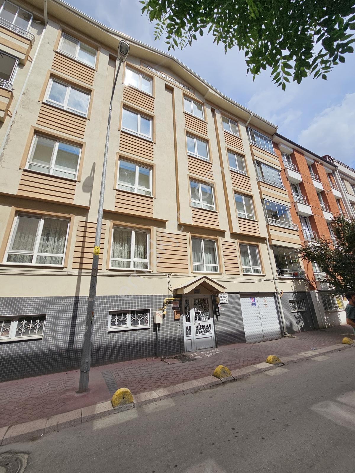 Merkezi Konum, Geniş Alan Ve Ulaşım Avantajlı Modern Daire - Görsel 18