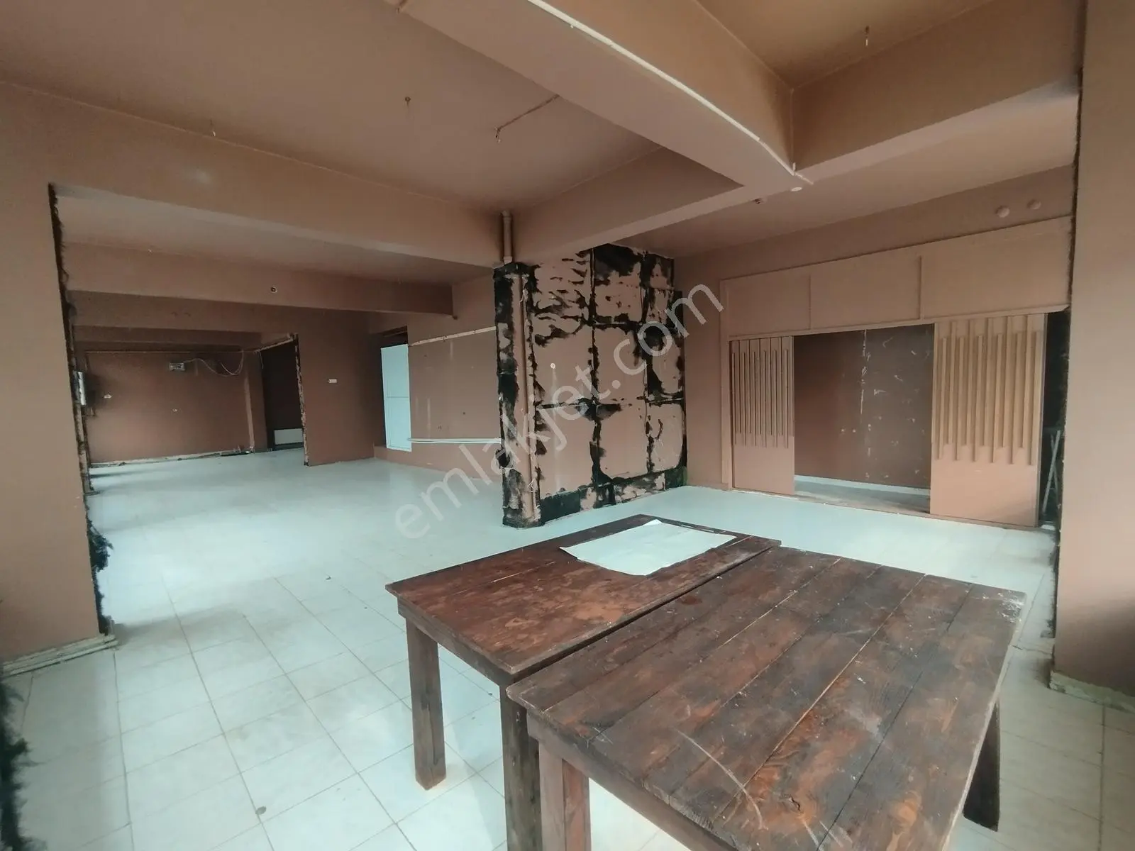 Ertuğrulgazi Mahallesi Salı Pazarının Yanında Kiralık İş Yeri - Görsel 2