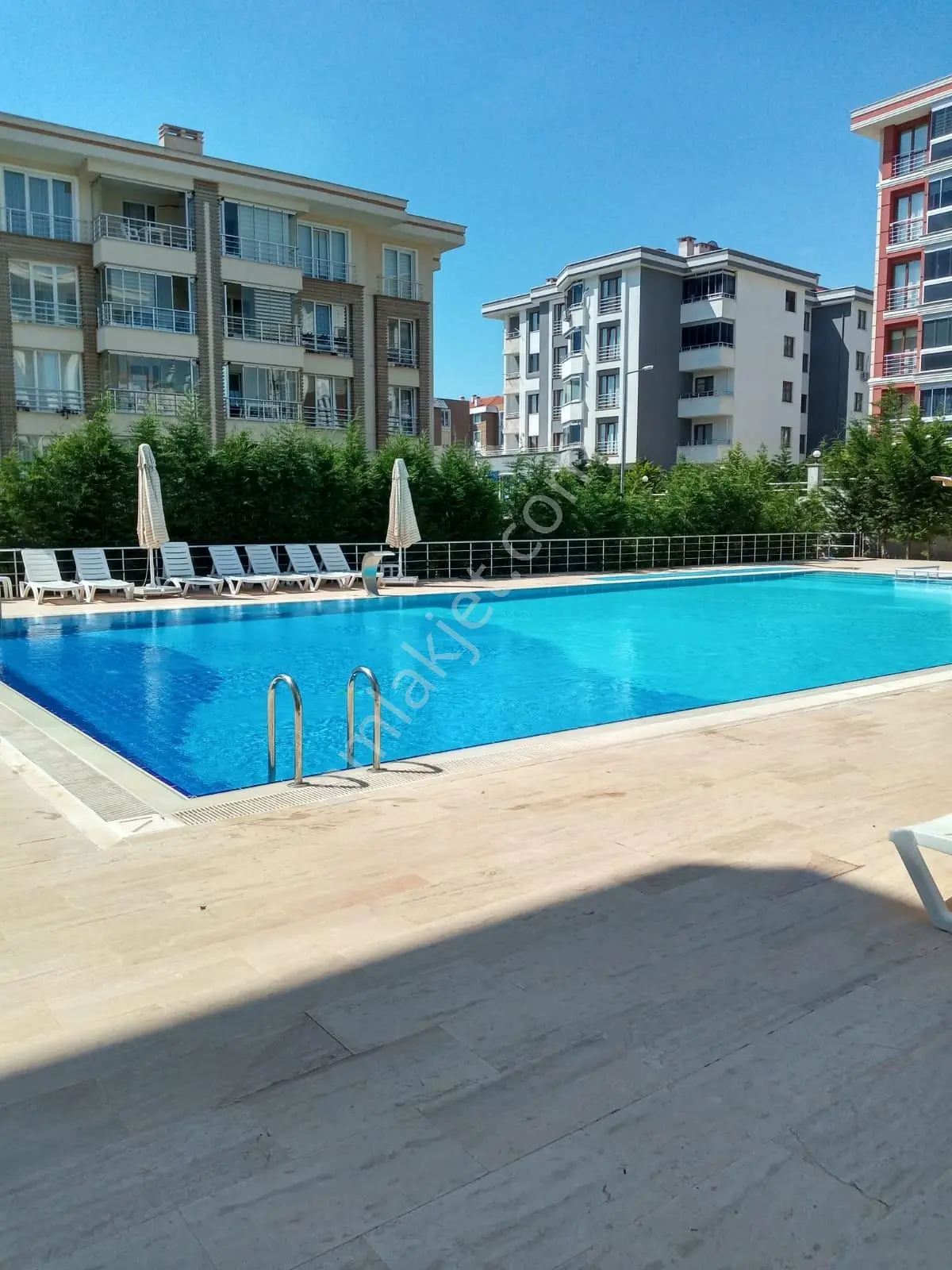 Donanımlı Sitede Ayçadan Satılık Geniş Kullanımlı Daire - Görsel 4