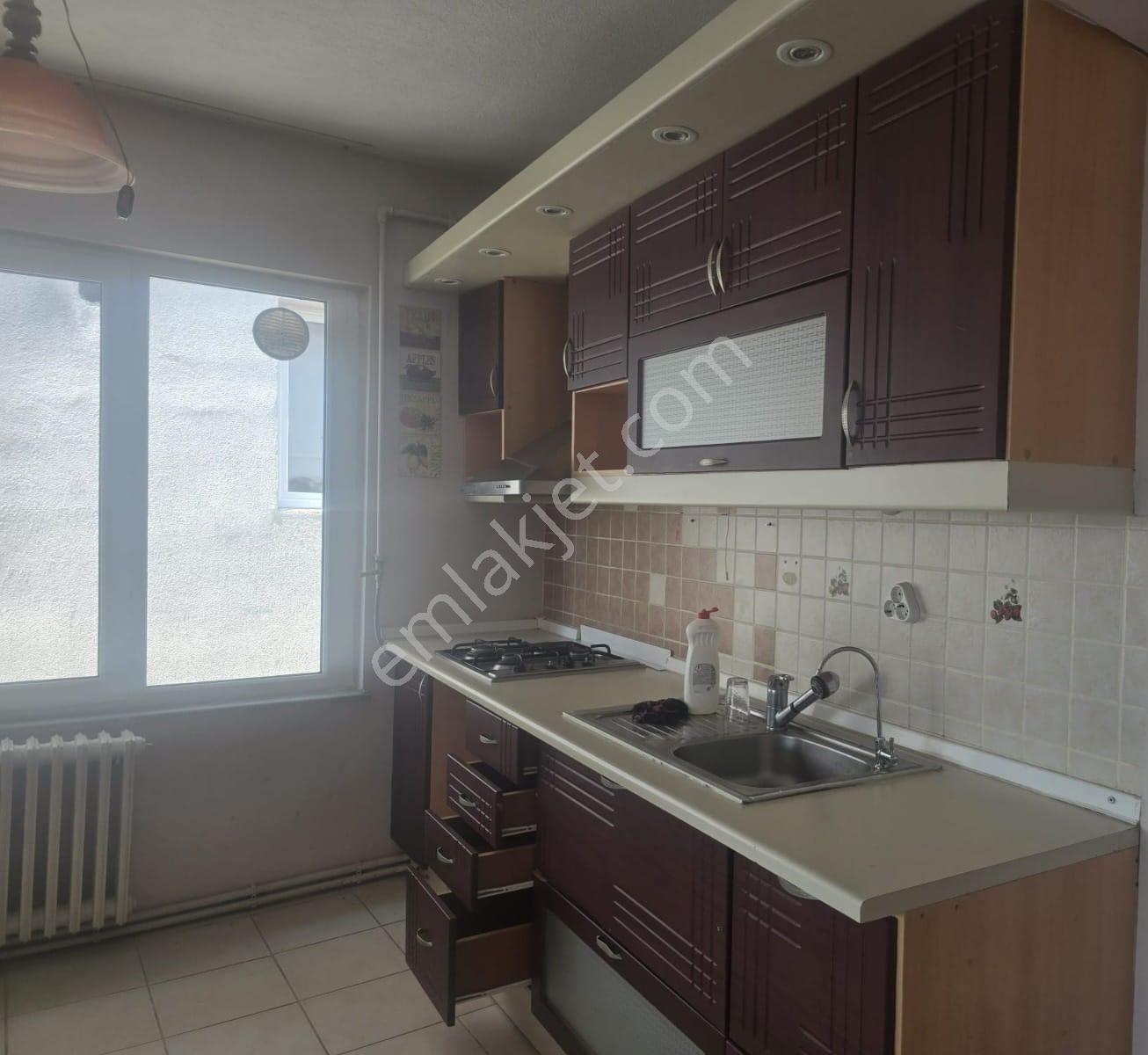 Omurtak Caddesine Cephe Ev-ofis İçin Uygun Kıralık 2+1 Daire - Görsel 5
