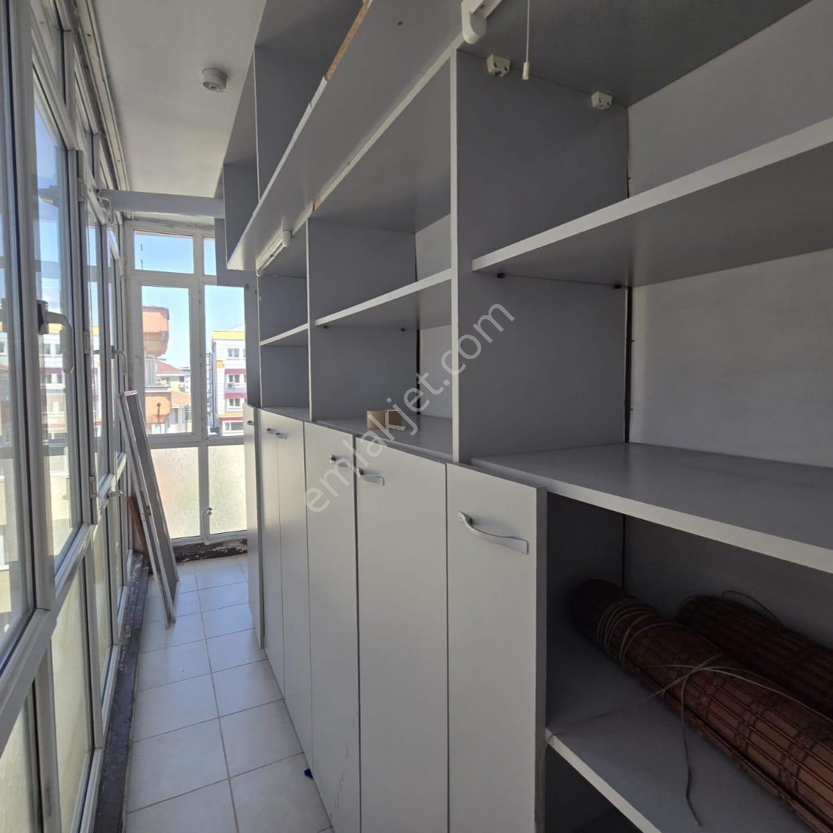 Omurtak Caddesine Cephe Ev-ofis İçin Uygun Kıralık 2+1 Daire - Görsel 15