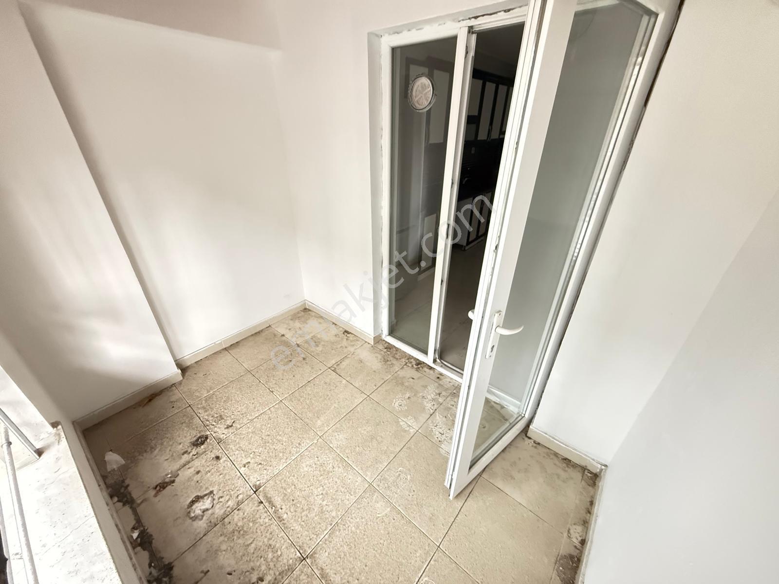 Rotadan Cd Paraleli, Geniş, E.banyolu, Çift Balkon Masrafsız 3+1 - Görsel 5