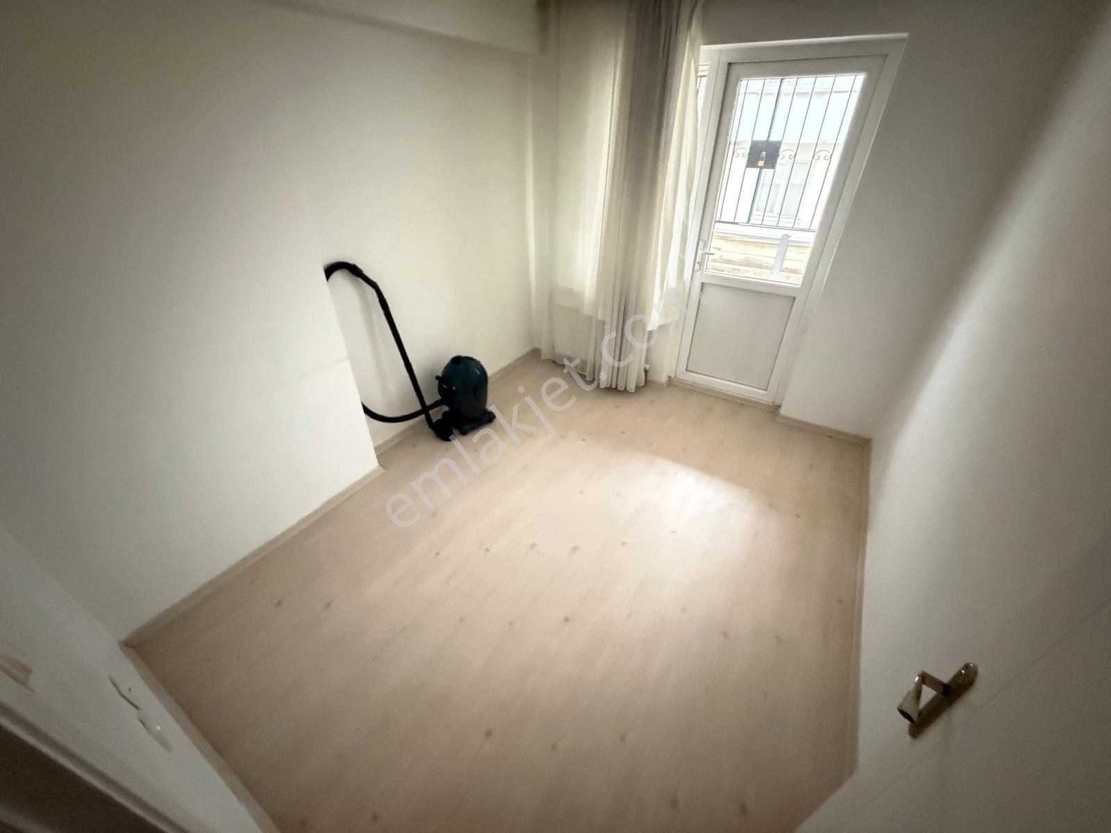 Rotadan Cd Paraleli, Geniş, E.banyolu, Çift Balkon Masrafsız 3+1 - Görsel 7