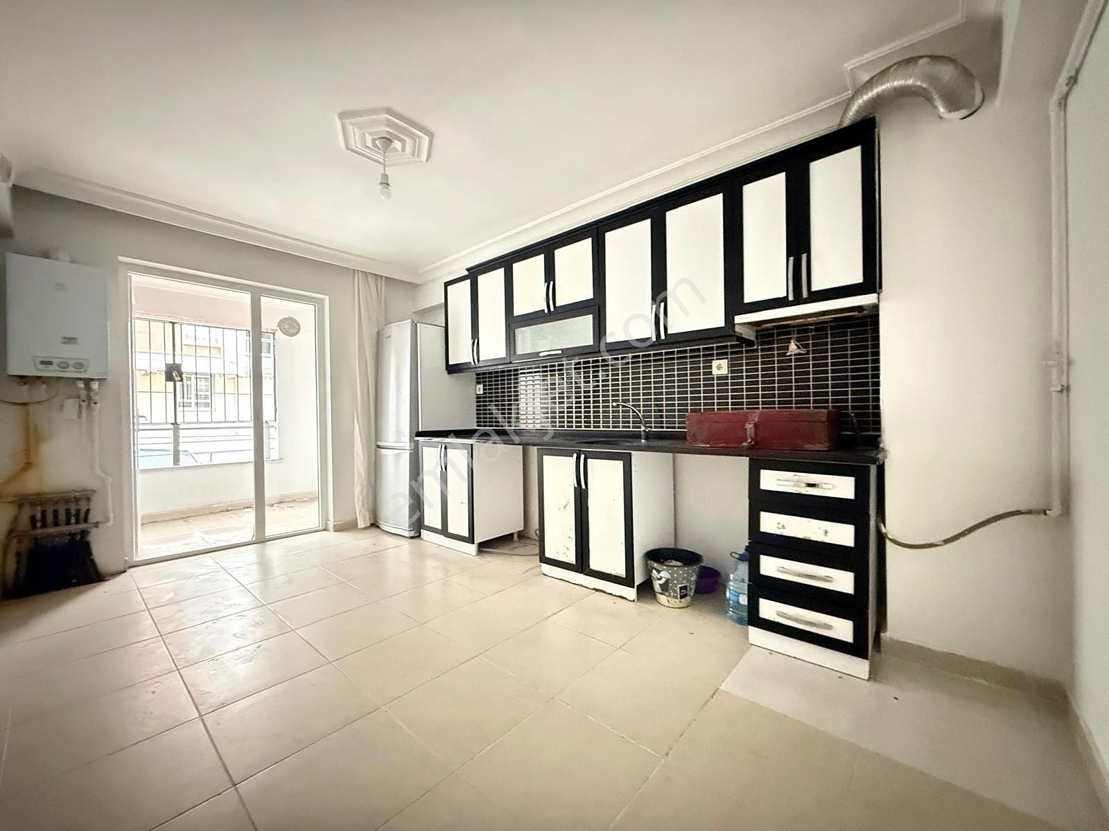 Rotadan Cd Paraleli, Geniş, E.banyolu, Çift Balkon Masrafsız 3+1