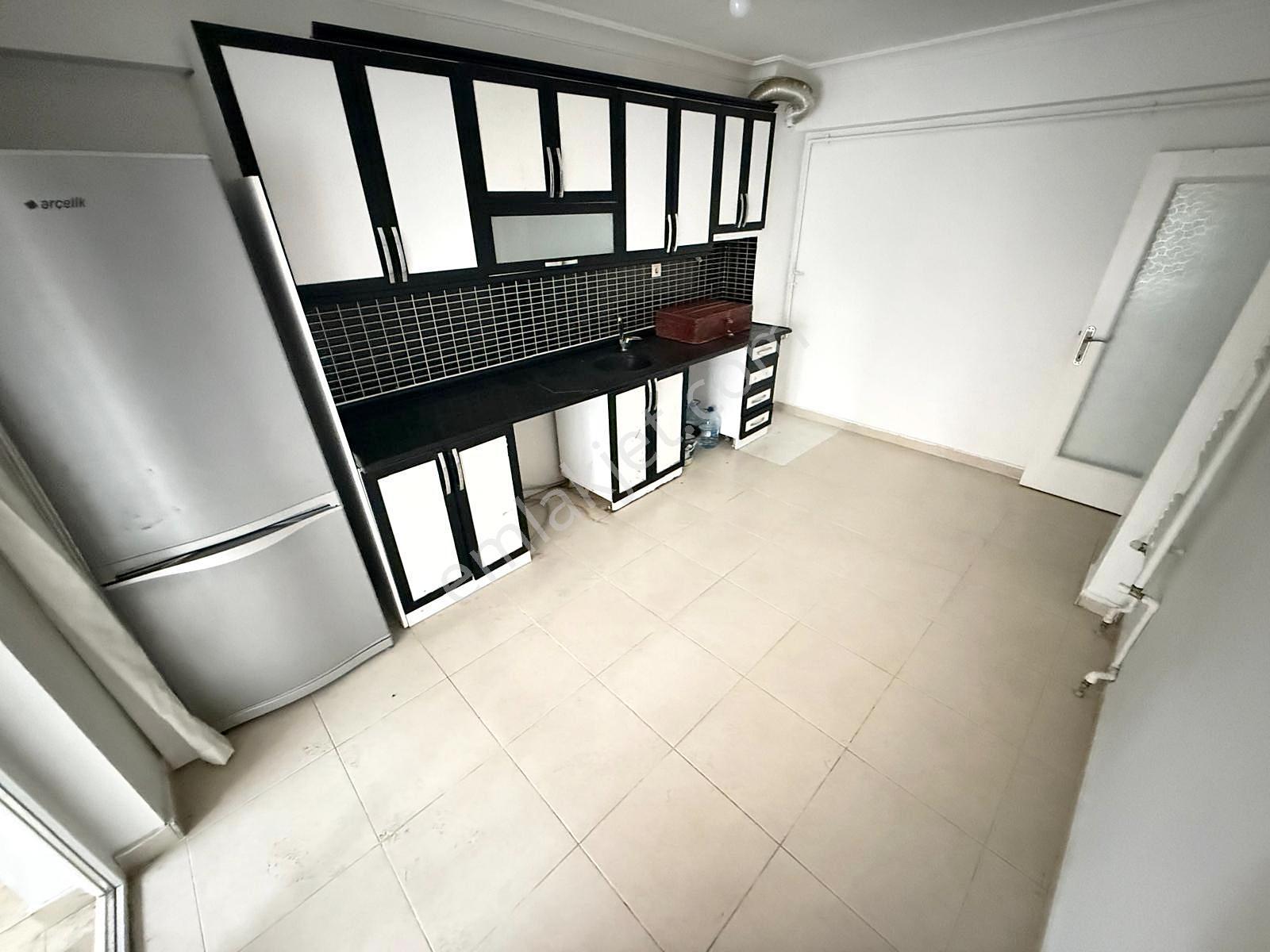 Rotadan Cd Paraleli, Geniş, E.banyolu, Çift Balkon Masrafsız 3+1 - Görsel 3