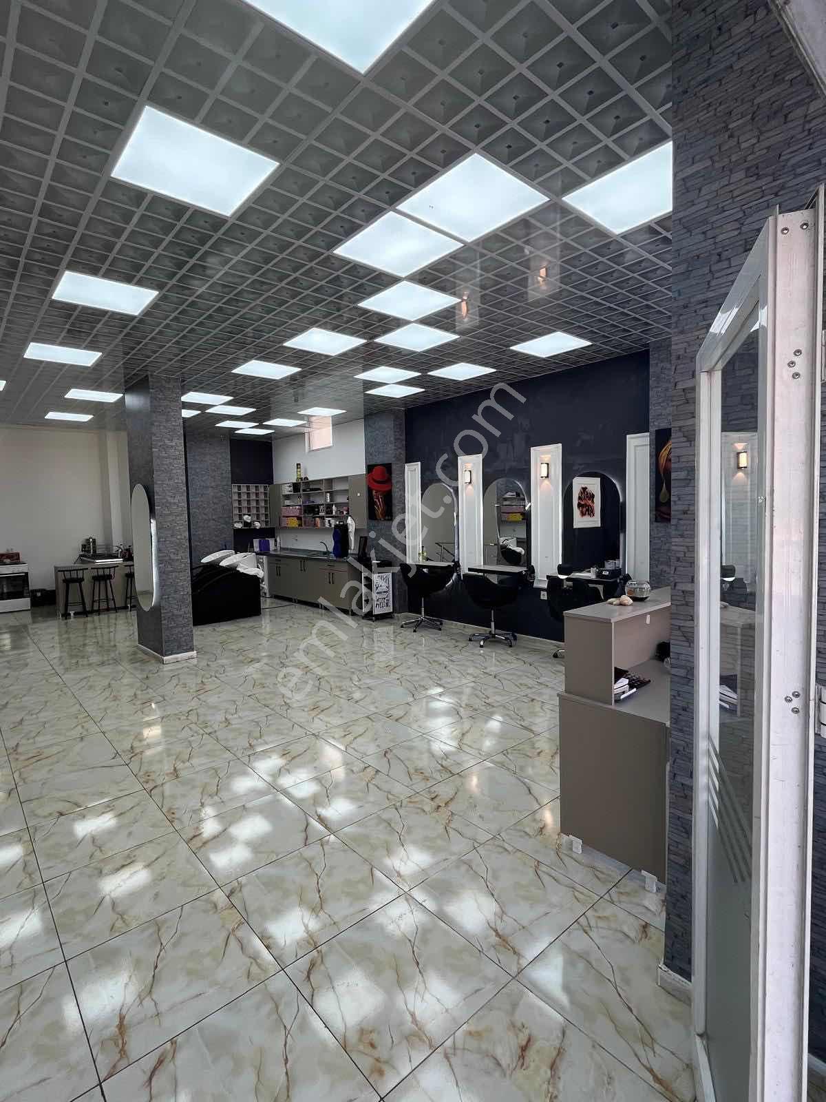 Karşıyaka'da Satılık Yatırımlık Kiracılı Dükkan - Görsel 2