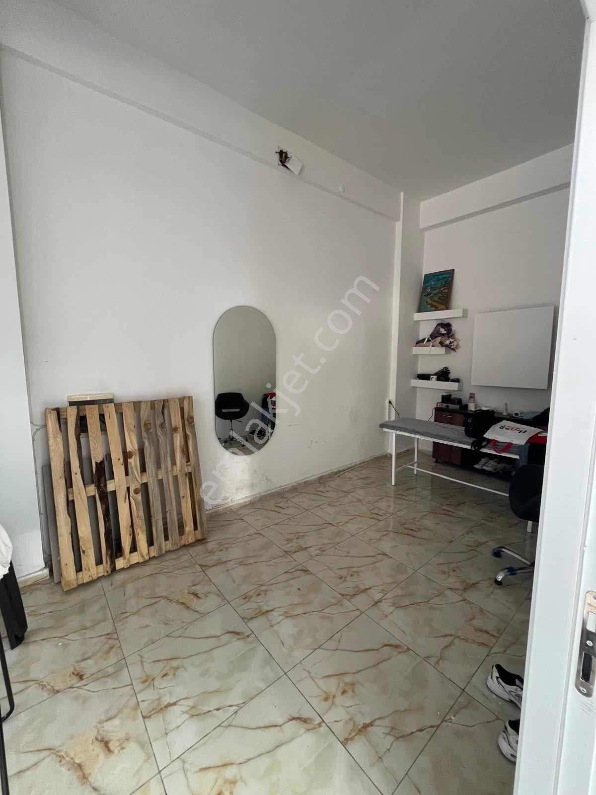 Karşıyaka'da Satılık Yatırımlık Kiracılı Dükkan - Görsel 4