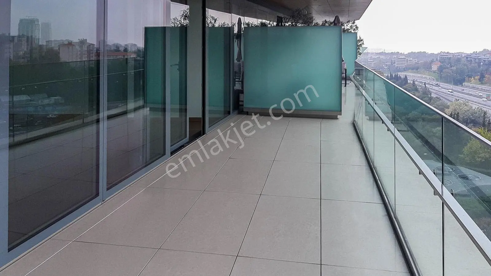 Zorlu Center Kıralık Bogaz Manzaralı 200 M2 Luks Ofıs