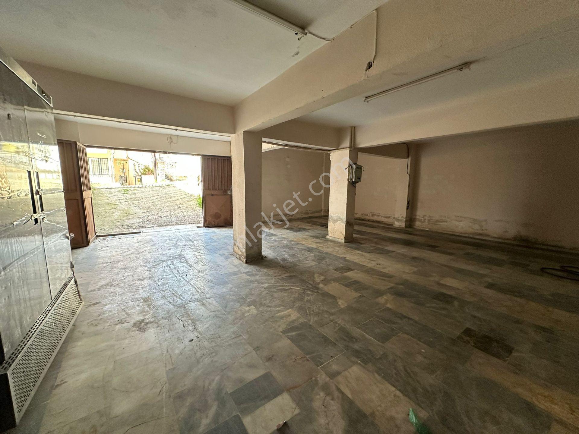 Mertcan Dan Yakacık Meydana Yürüme 200m2 Fırsat Kiralık Dükkan - Görsel 3