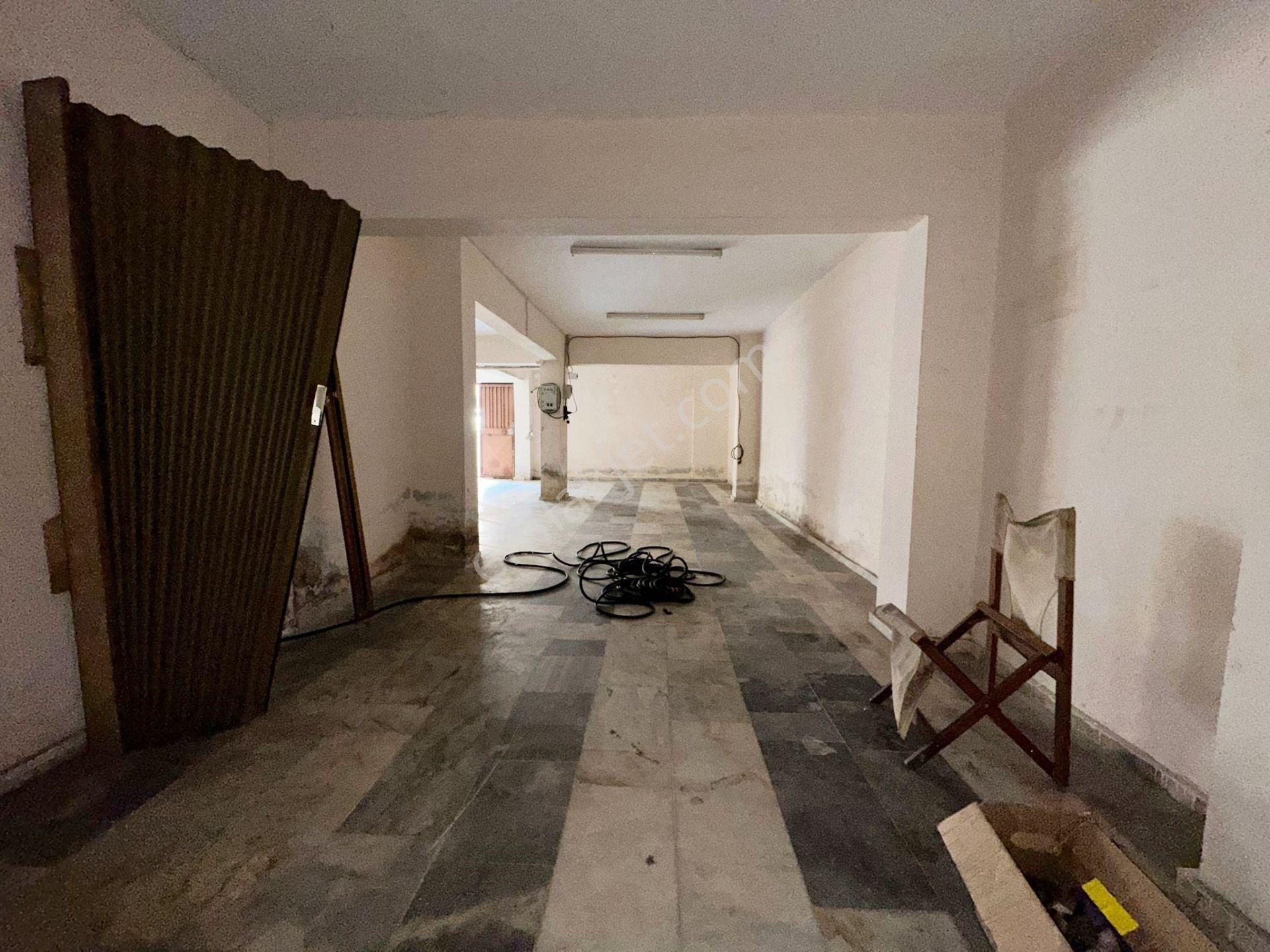 Mertcan Dan Yakacık Meydana Yürüme 200m2 Fırsat Kiralık Dükkan - Görsel 12