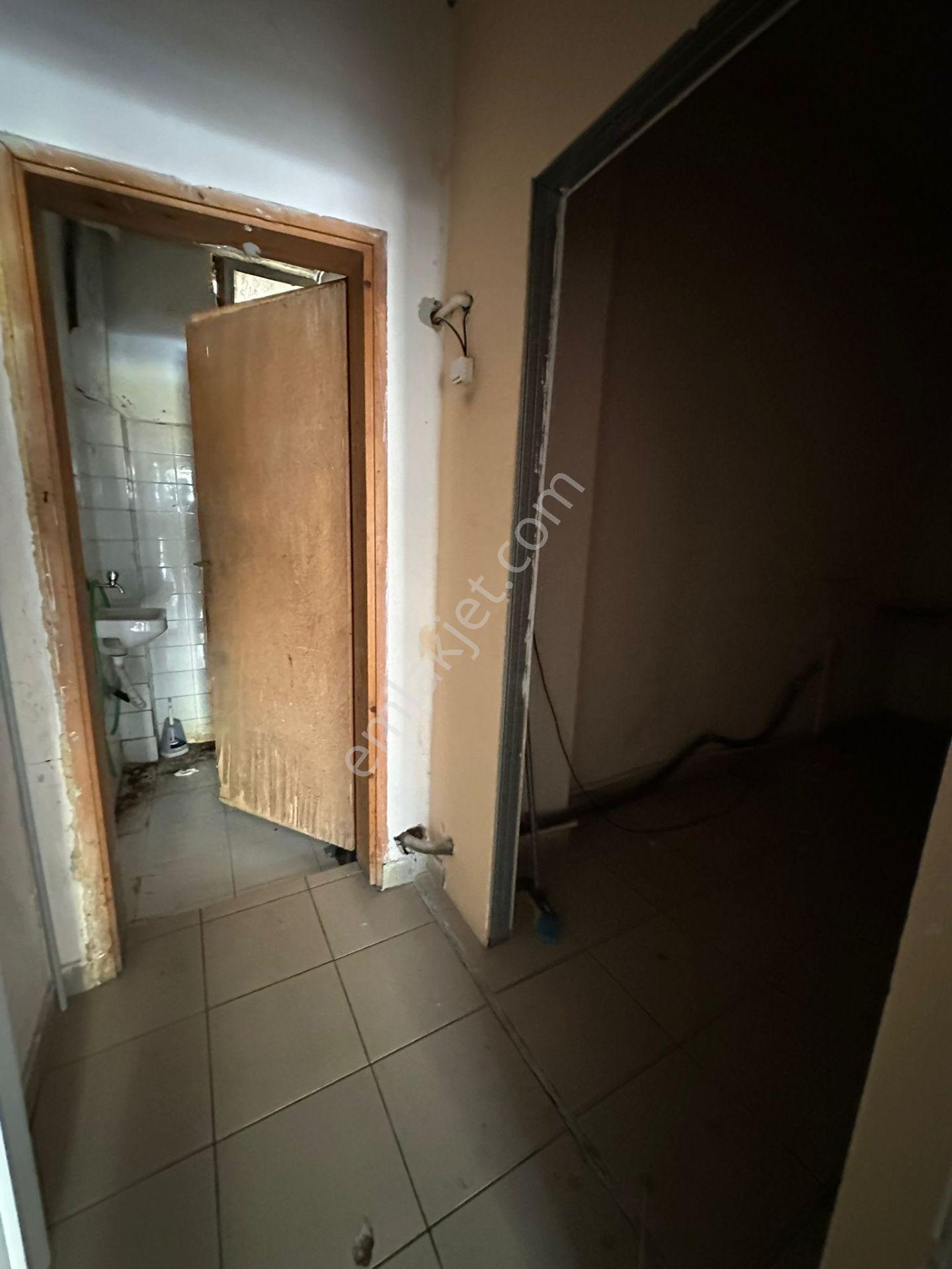 Mertcan Dan Yakacık Meydana Yürüme 200m2 Fırsat Kiralık Dükkan - Görsel 20