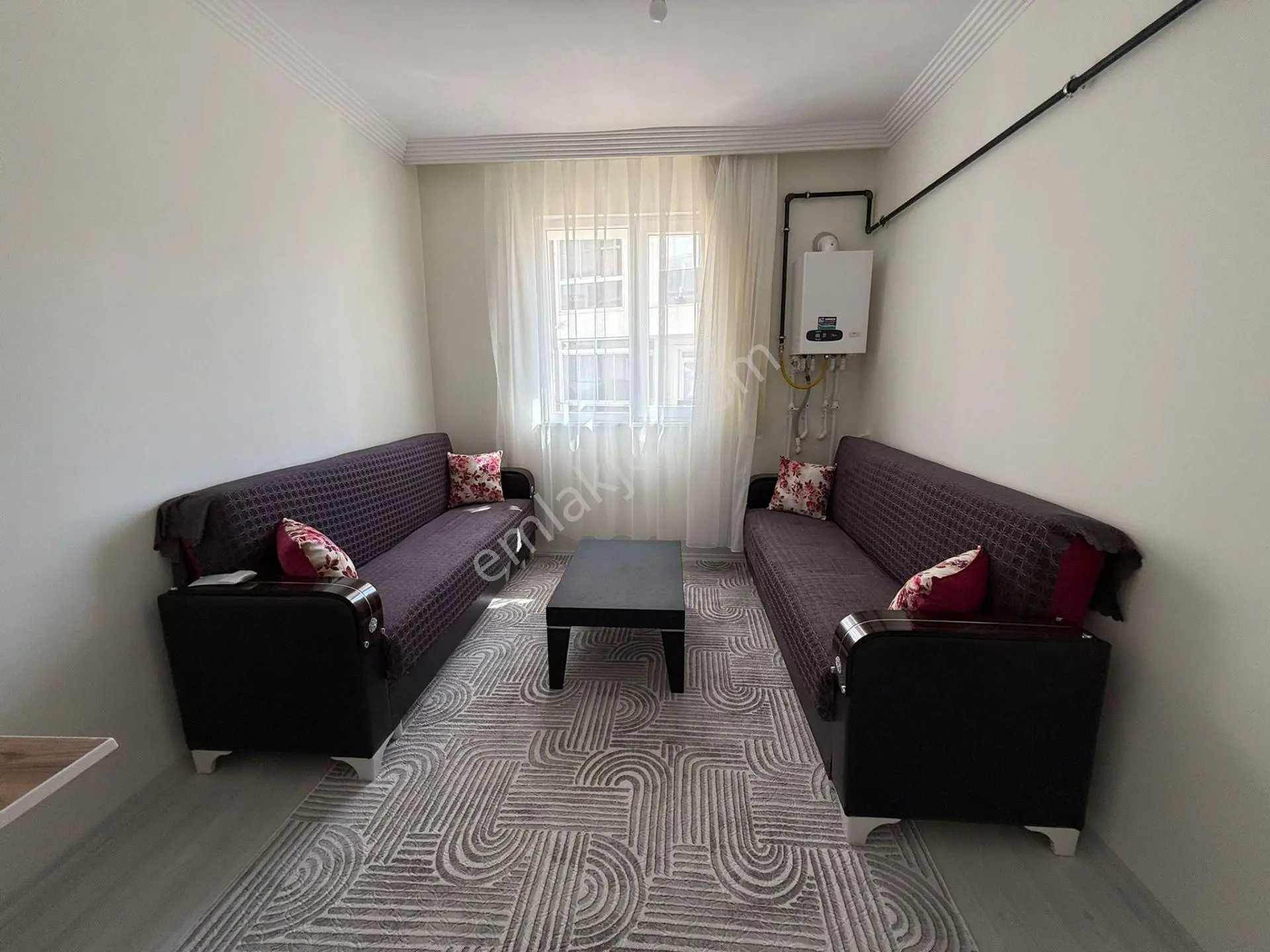 Çarşı Merkez Yunus Emre Okulu Yanı Yaparlar Market Arkası 2+1 Sıfır Eşyalı Kiralık Apart - Görsel 2