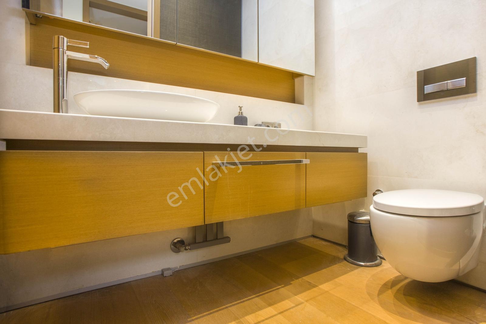 Zorlu Center Kıralık Tek Yetkılı 224 M2 Luks Ofıs Katı - Görsel 8