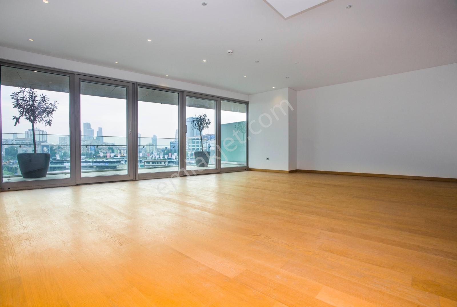 Zorlu Center Kıralık Tek Yetkılı 224 M2 Luks Ofıs Katı - Görsel 11