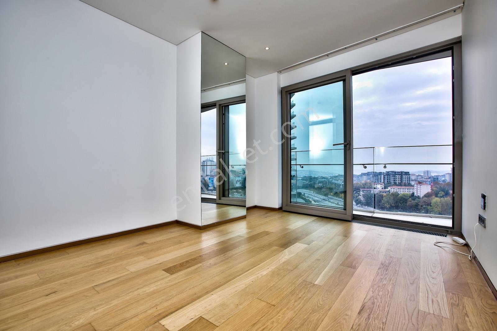 Zorlu Center'da Satılık 3+1 Lüks 220 M2 Boğaz Manzaralı Daire - Görsel 13
