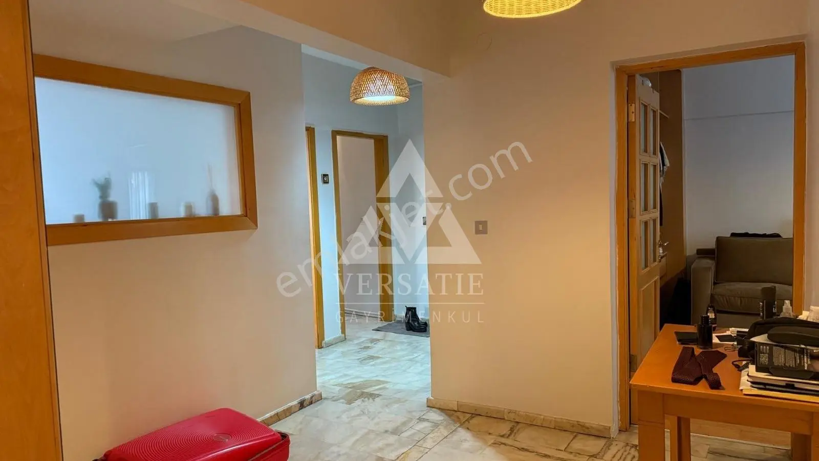 Levazım Sitesinde Manzaralı Balkonlu Eşyalı Daire - Görsel 2