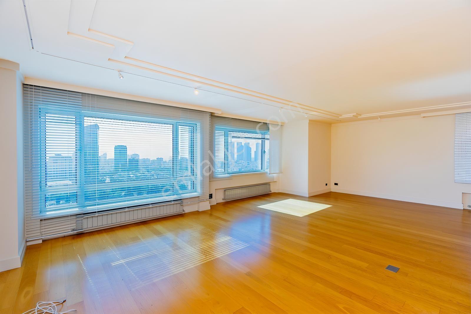 Metrocity'de 302 M2 Satılık 4+1 Daire - Görsel 13