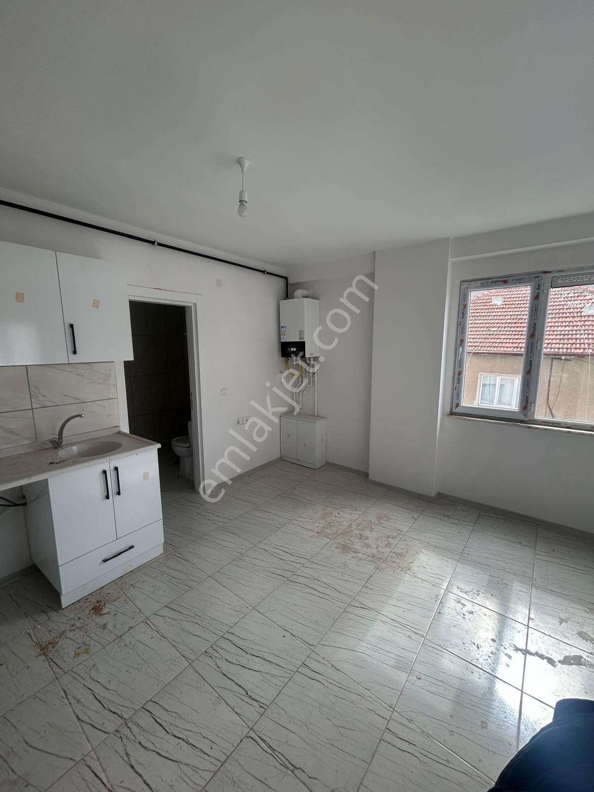 Belediye Yakını 1+1 Eşyalı Kiralık Apart - Görsel 10