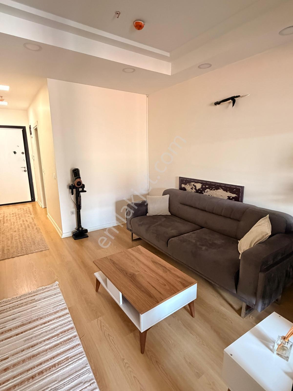 Çarşı Rezidansta Kiralık Ara Kat Balkonlu Full Eşyalı 1+1 Daire - Görsel 19