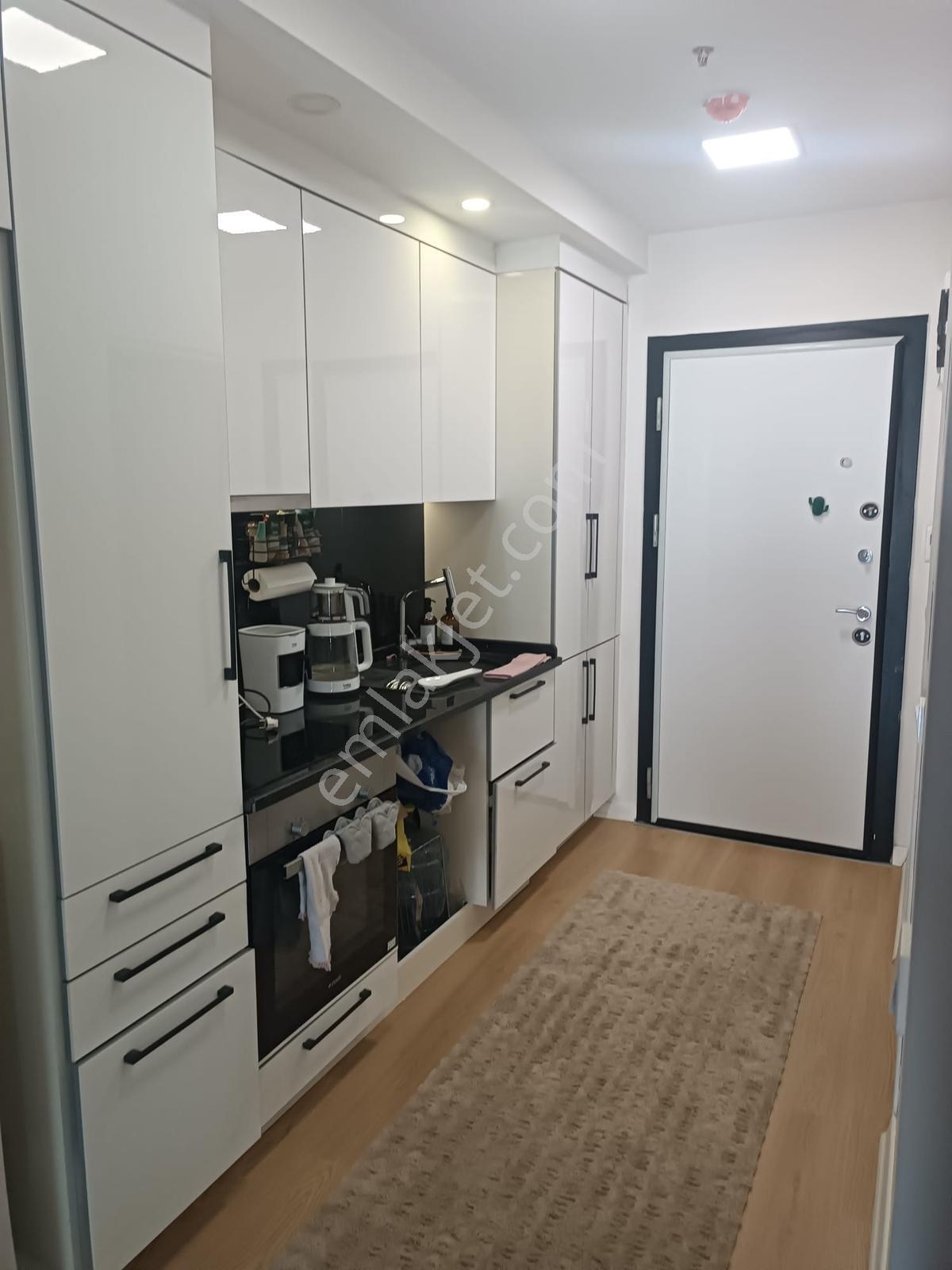 Çarşı Rezidansta Kiralık Ara Kat Balkonlu Full Eşyalı 1+1 Daire - Görsel 15