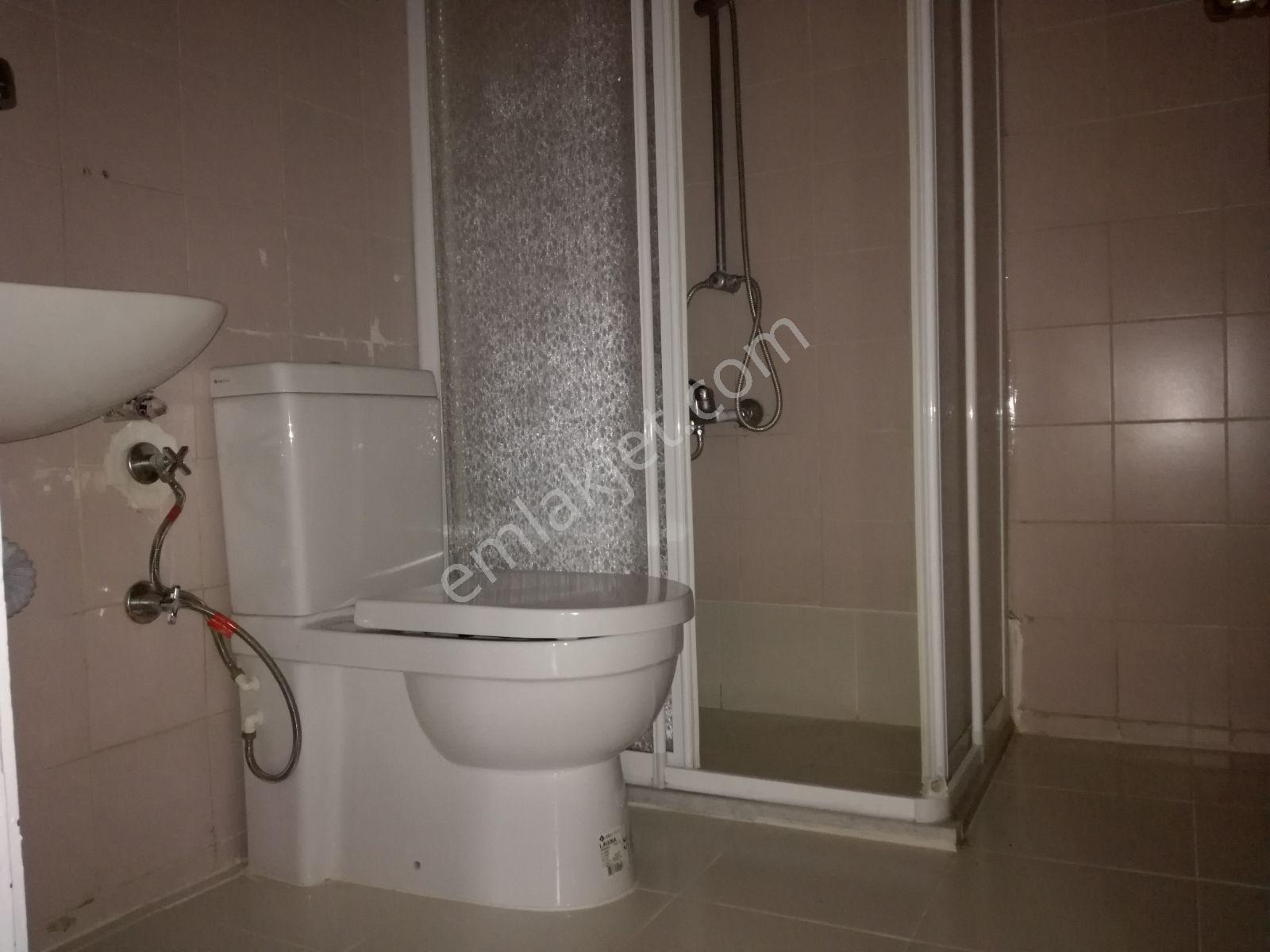 Maltepe Zümrütevlerde Arsapayı 63 M2 Kaleyur Sitesinde 3+1 Güney - Görsel 13