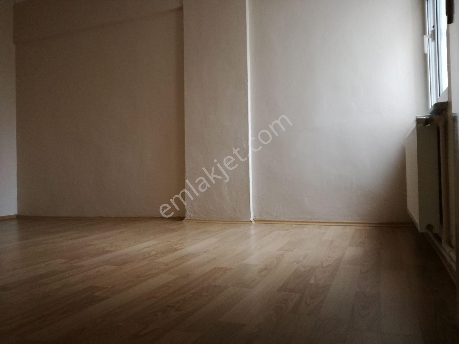 Maltepe Zümrütevlerde Arsapayı 63 M2 Kaleyur Sitesinde 3+1 Güney - Görsel 16