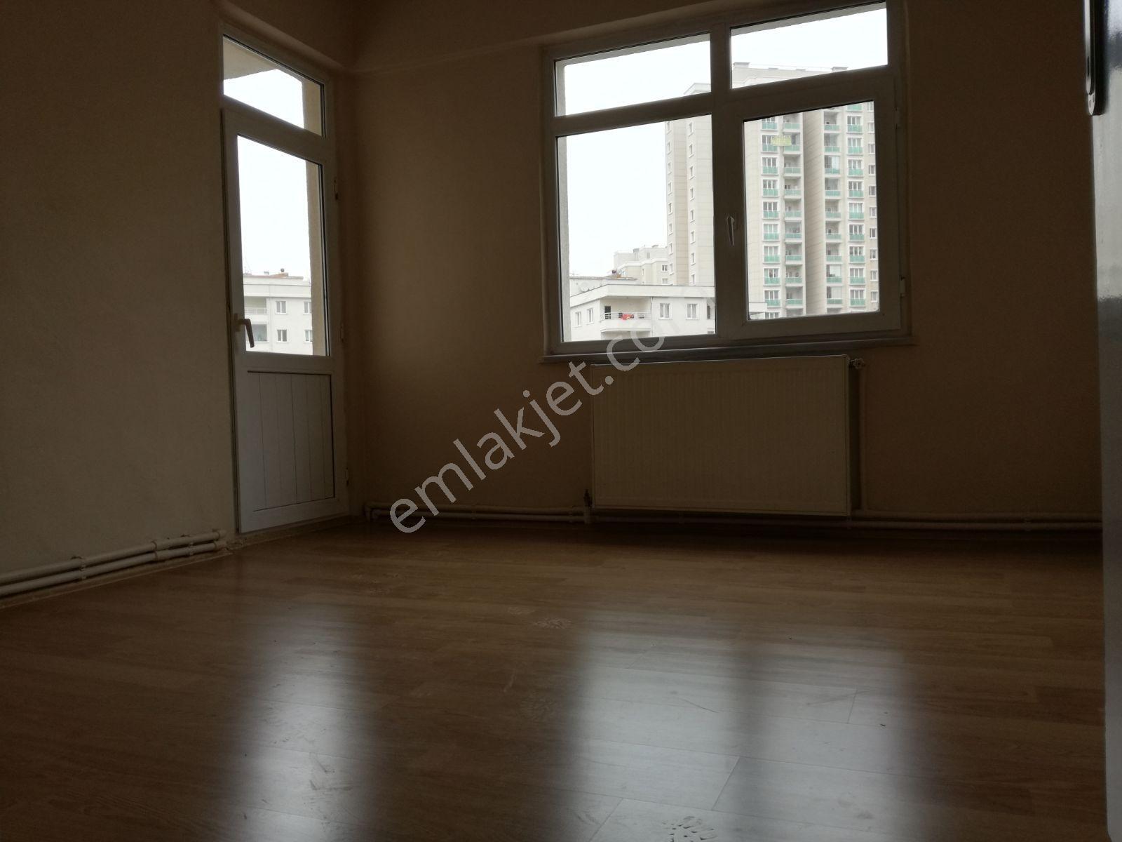 Maltepe Zümrütevlerde Arsapayı 63 M2 Kaleyur Sitesinde 3+1 Güney - Görsel 5