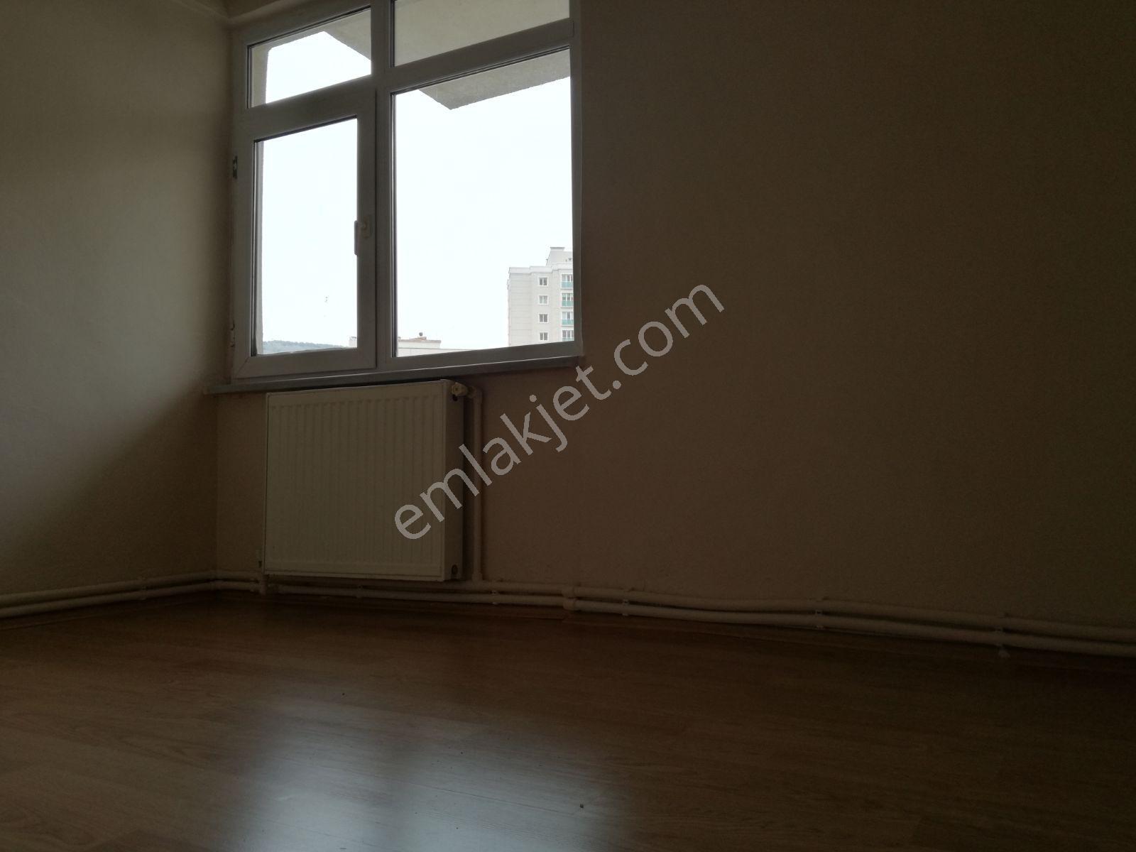 Maltepe Zümrütevlerde Arsapayı 63 M2 Kaleyur Sitesinde 3+1 Güney - Görsel 3
