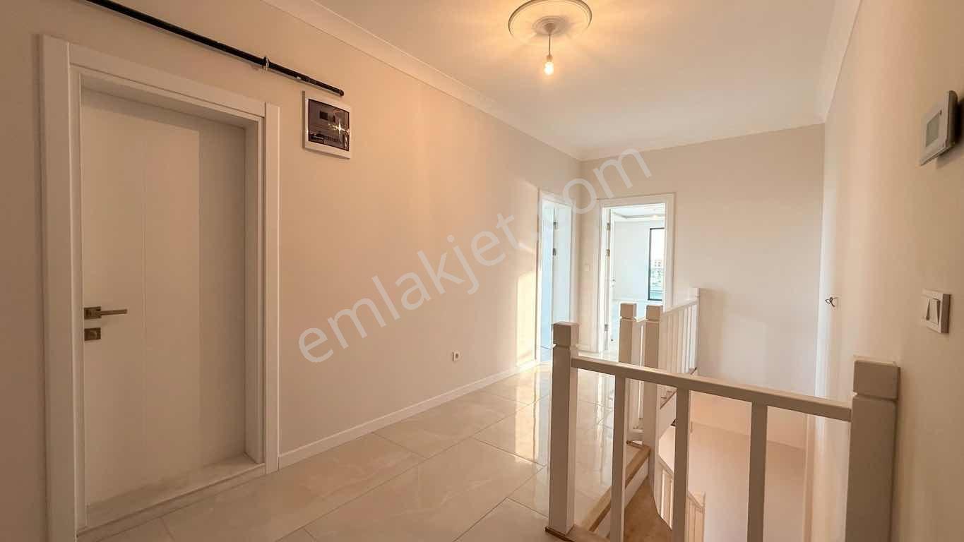 Başiskele Yeşilyurt Full Deniz Manzaralı 4+1 Dubleks | 250 M² - Görsel 28